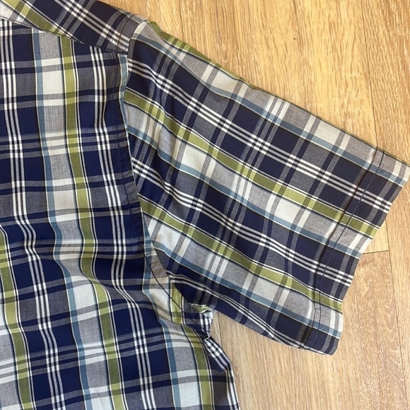Men’s Bluenotes Green and Blue Plaid Collared Button Down Shirt.  Size Medium - Picture 5 of 12